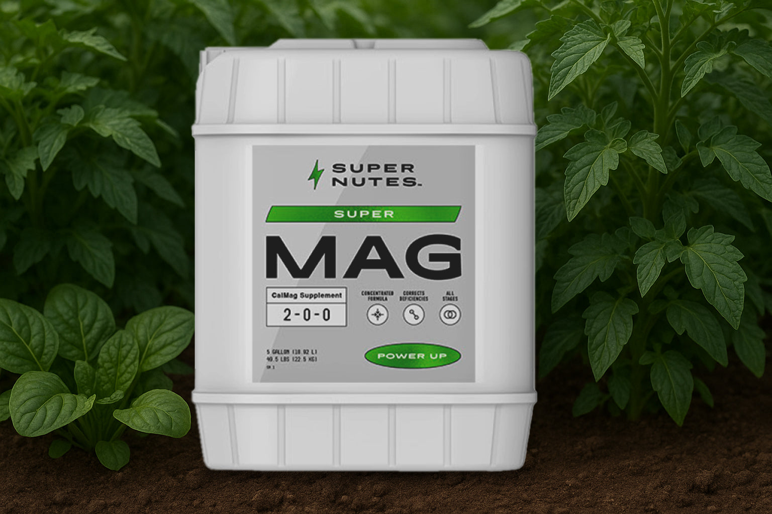 Super Nutes Super MAG container with plants in the background